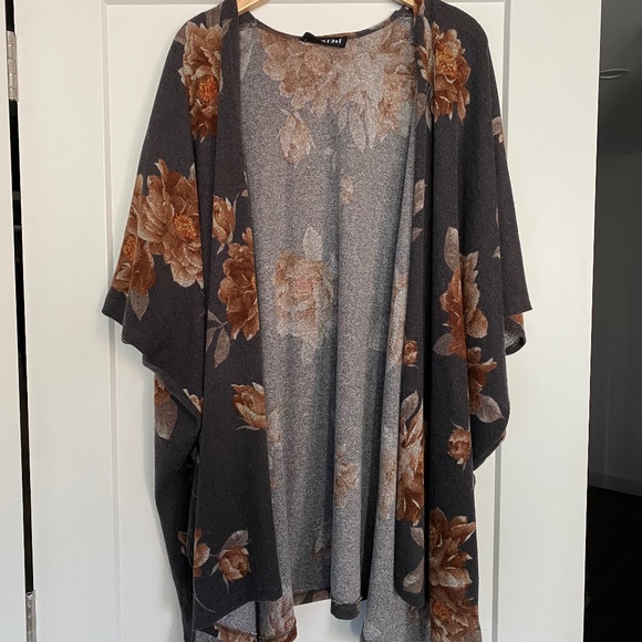 Floral Print Cardigan - One Size - Picture 2 of 5